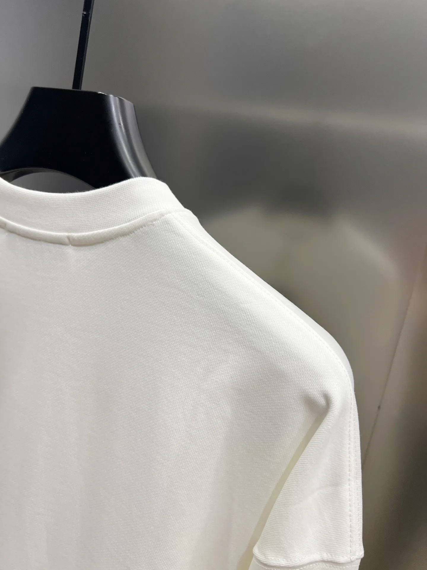 Burberry New Arrival 430 logo Classic ，Premium ！ Same Style S M L XL XXL Black White